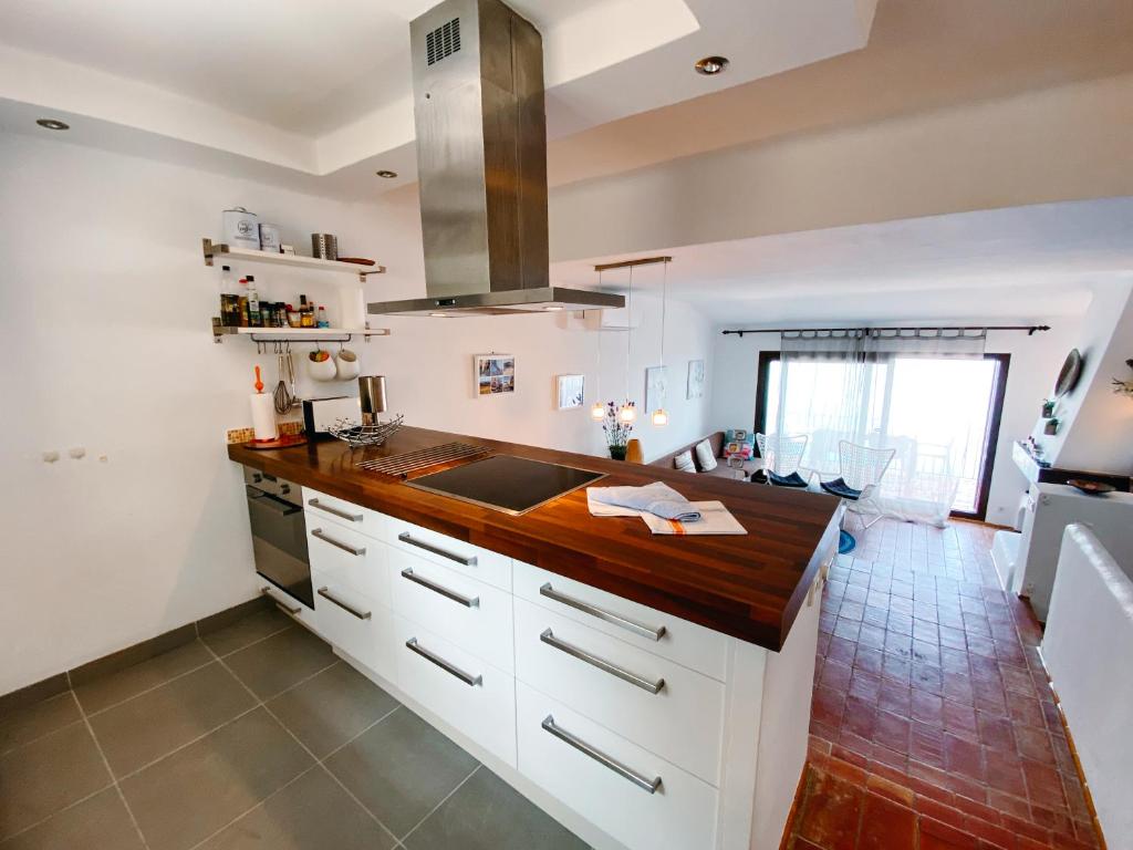 Kuchyňa alebo kuchynka v ubytovaní Casa Lara - Begur