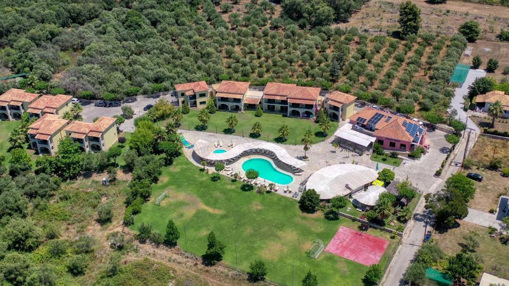 Bazén v ubytování Perdika Resort nebo v jeho okolí