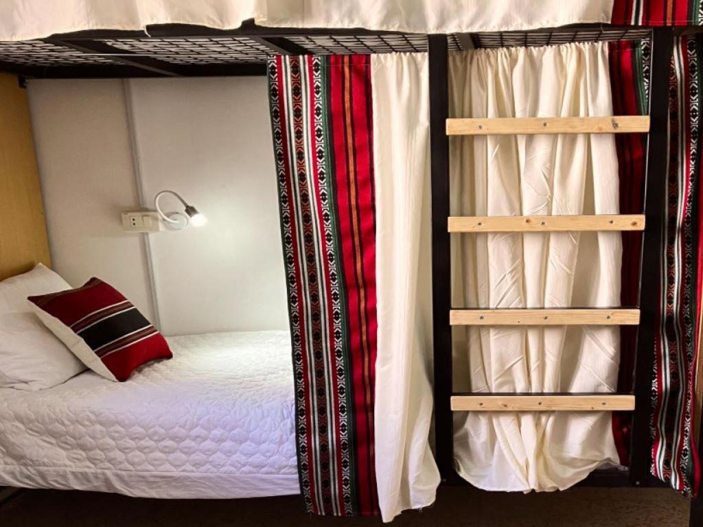 Postel nebo postele na pokoji v ubytování Darna Hostel