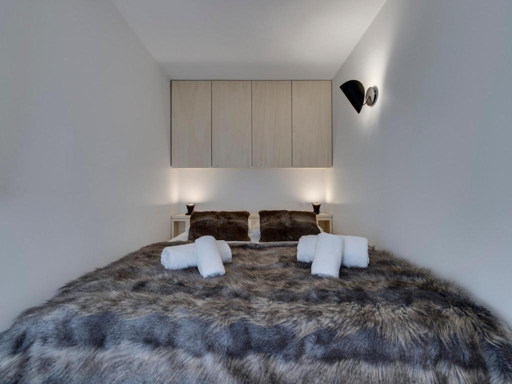 Fotografia z galérie ubytovania Appartement rénové, à 700m du centre et proche des pistes, avec balcon et WIFI - FR-1-567-92 v destinácii Val dʼIsère