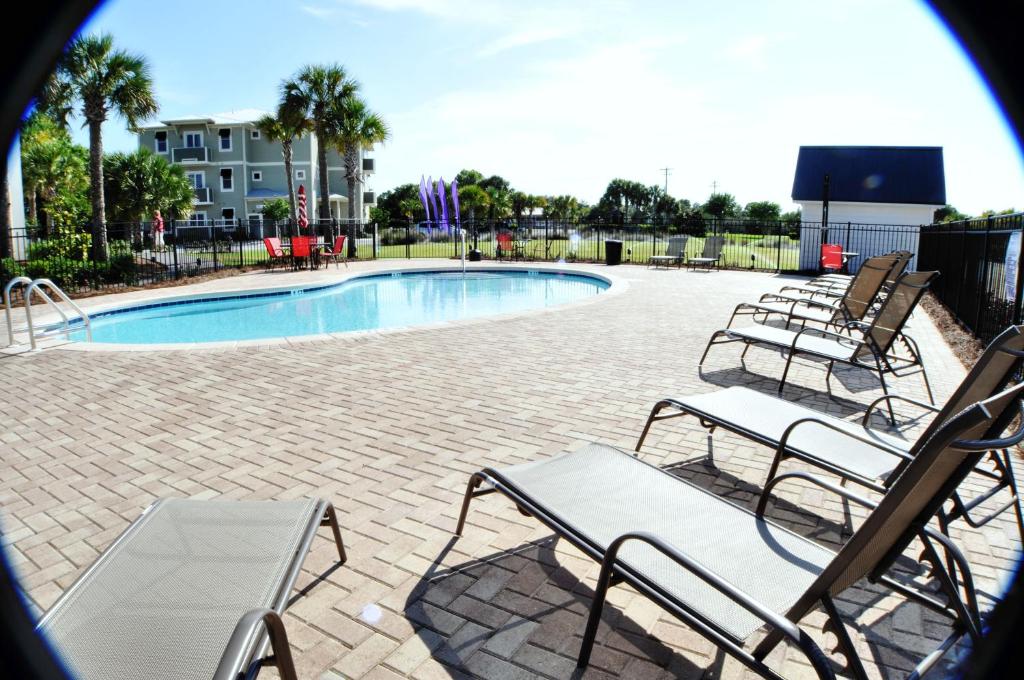 Bazén v ubytování 30-A Inn & Suites nebo v jeho okolí