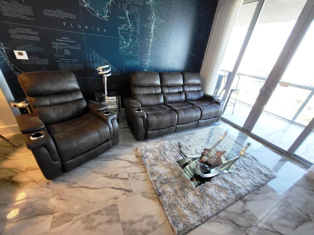 Χώρος καθιστικού στο 2b 2b Apmt Hallandale Beach 2805