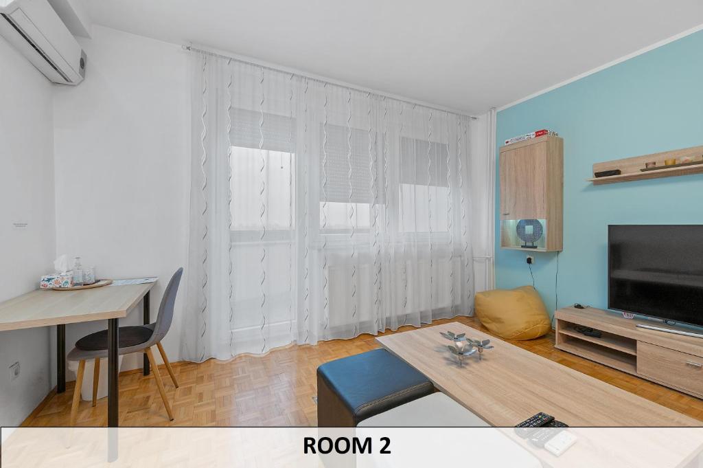 Near Main Bus Station Cozy Apartment Sofi Perfect for Any Stay - 16