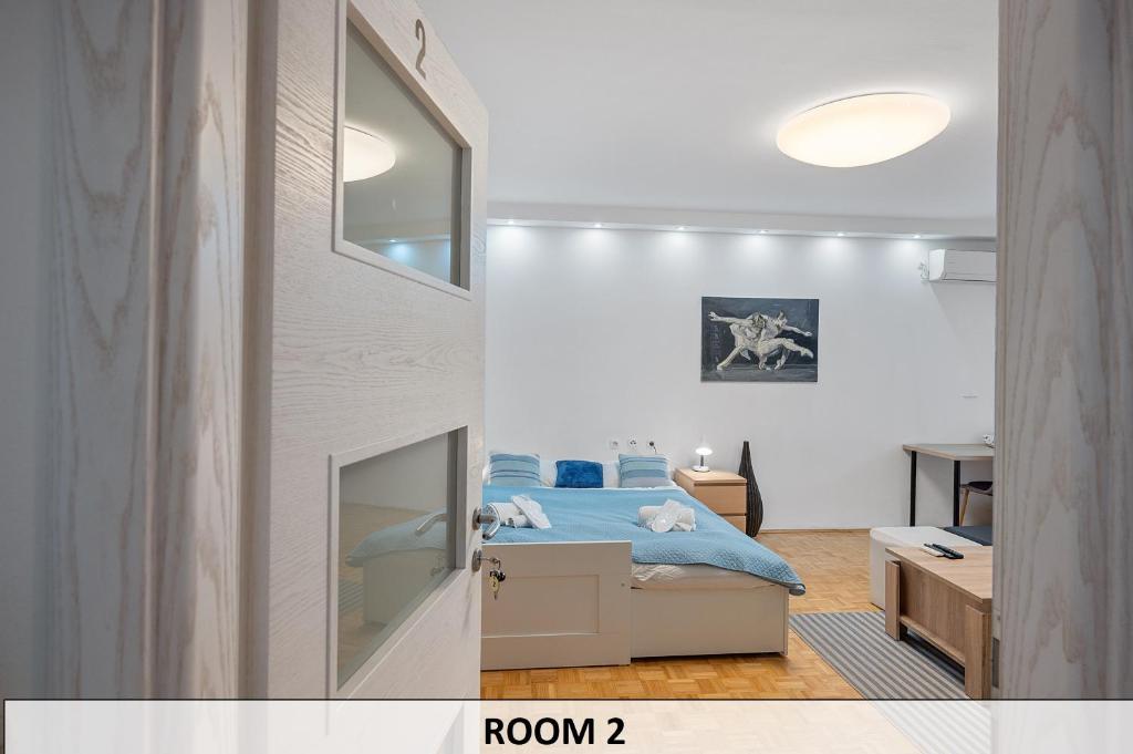 Near Main Bus Station Cozy Apartment Sofi Perfect for Any Stay - 19