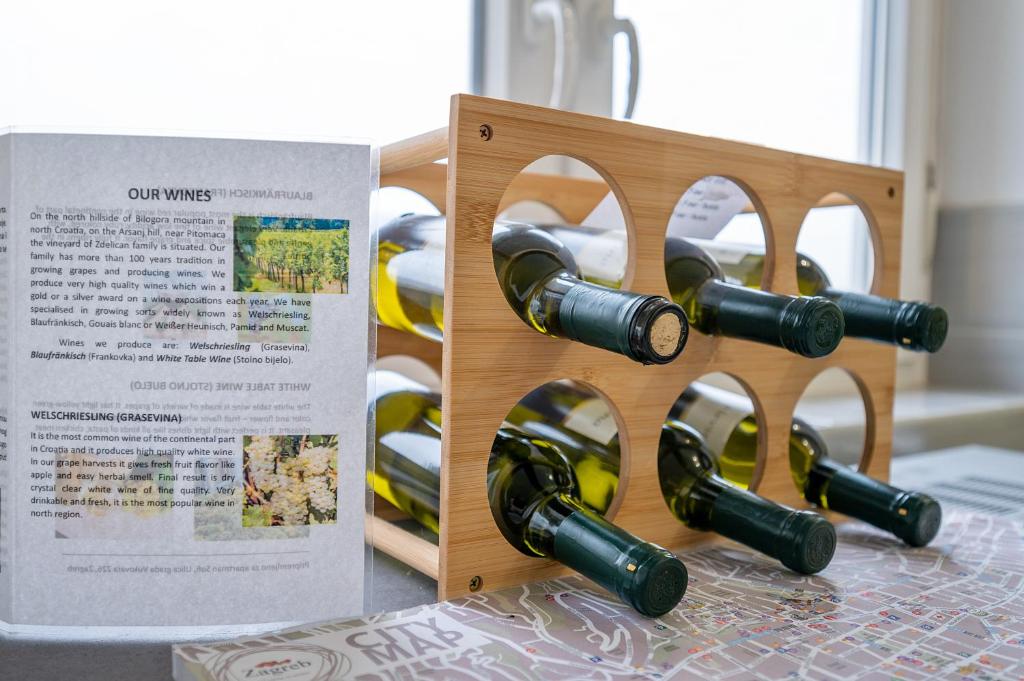 Near Main Bus Station Cozy Apartment Sofi Perfect for Any Stay - 12