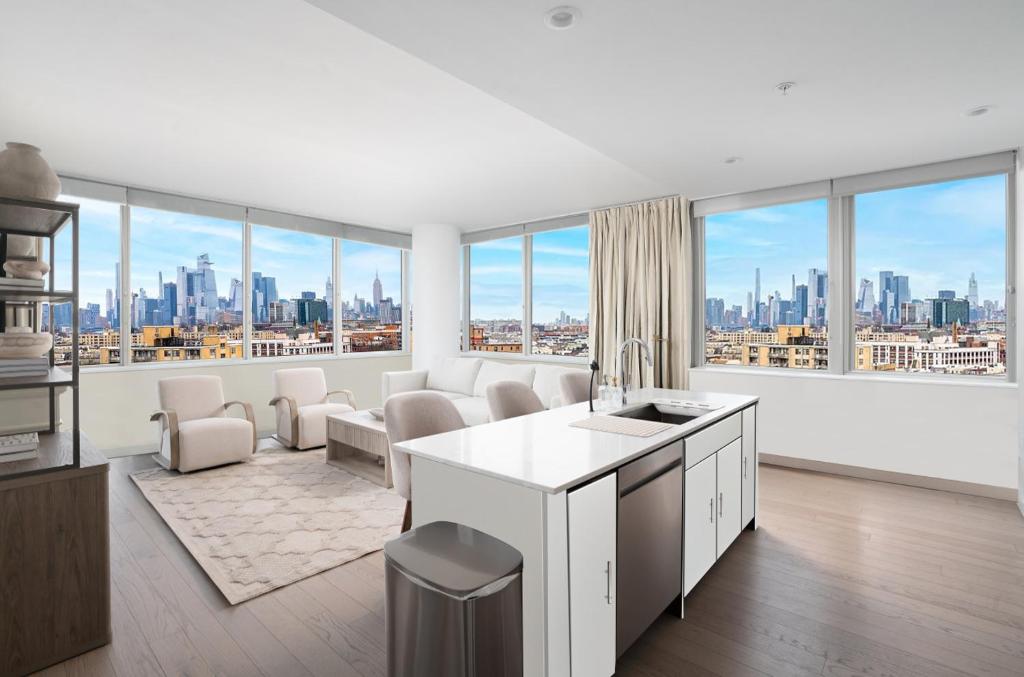 Fotografie z fotogalerie ubytování Ultra Luxury Apt - Panoramic NYC View with Pool - Minutes to City v destinaci Hoboken