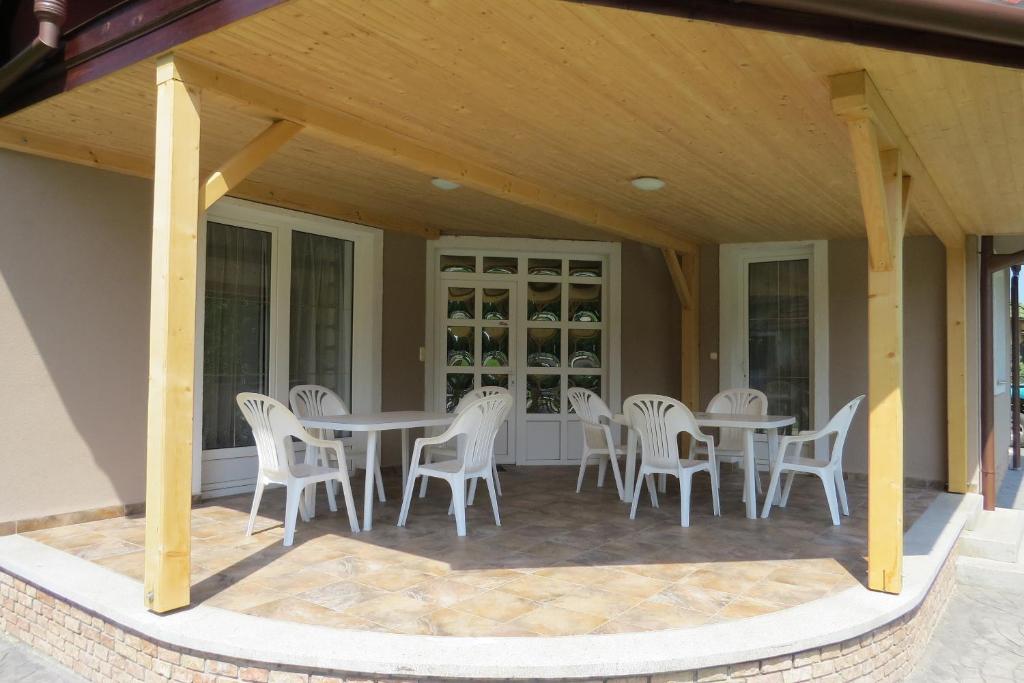 Fotografia z galérie ubytovania 3 fös apartman v destinácii Balatonlelle