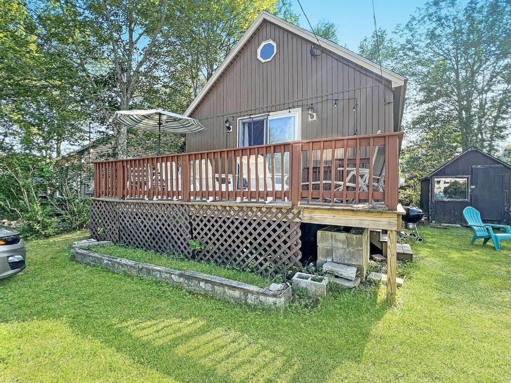 Κήπος έξω από το Beach Daze Cottage