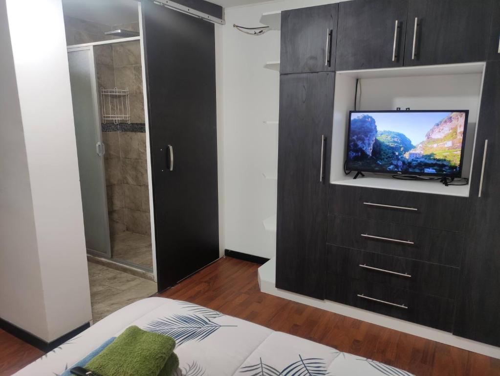 TV a/nebo společenská místnost v ubytování Zidko Guest House