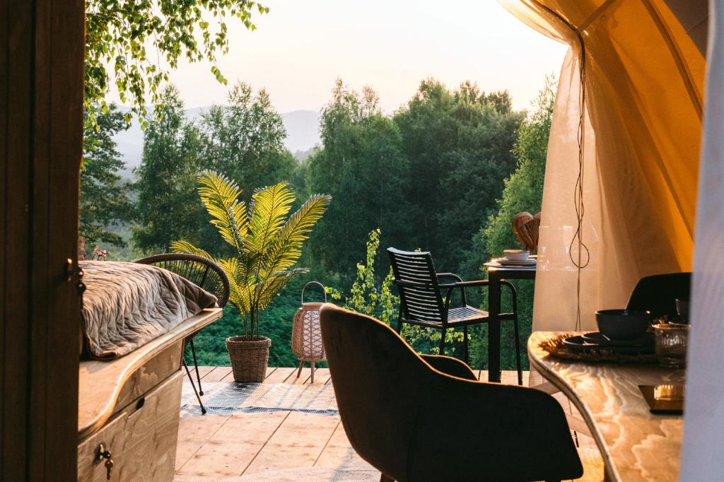 Posezení v ubytování ZENZONE Retreat Resort Rastoke Slunj Plitvice