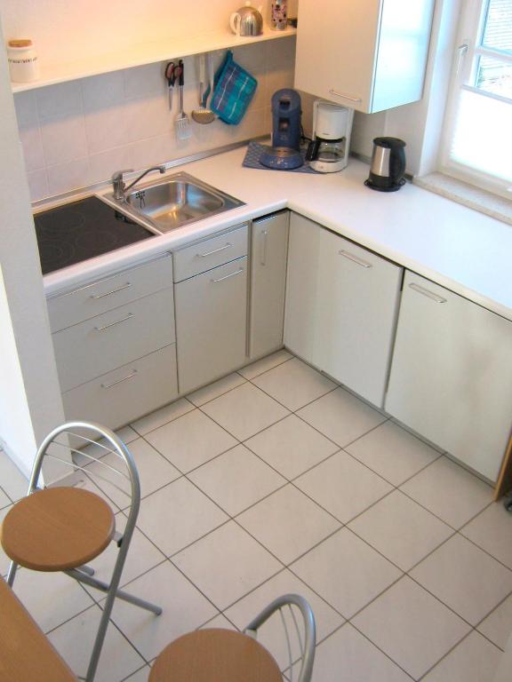 Kuchyň nebo kuchyňský kout v ubytování Hamburger Str 8 I - Wohnung "Bentje"