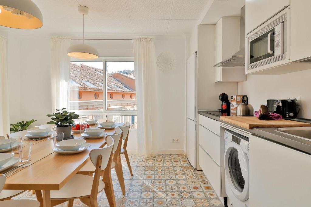 Kuchyňa alebo kuchynka v ubytovaní C89 - Penthouse with private Terrace
