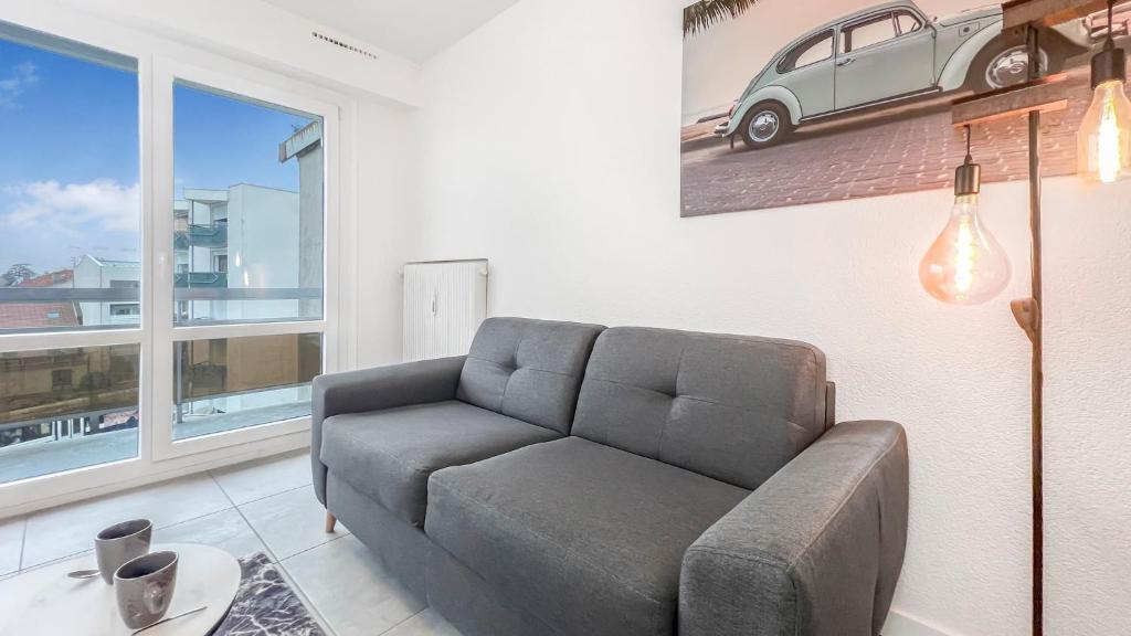 Posedenie v ubytovaní HOMEY MARBLE - Au pied du Tram / Proche centre / Balcon privé / Wifi gratuit