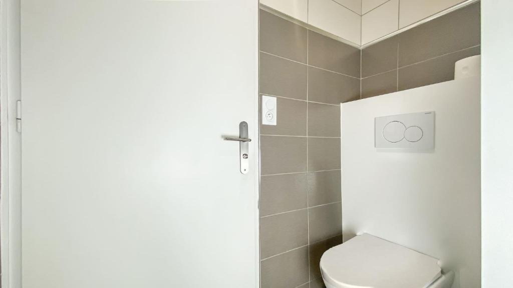 Fotografia z galérie ubytovania HOMEY HAKUNA - Proche centre / Balcon privé / Wifi gratuit v destinácii Annemasse