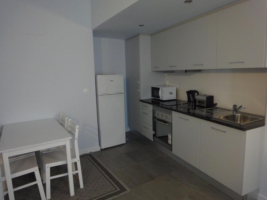 APARTAMENTOS ALMEIDA GARRETT - 17