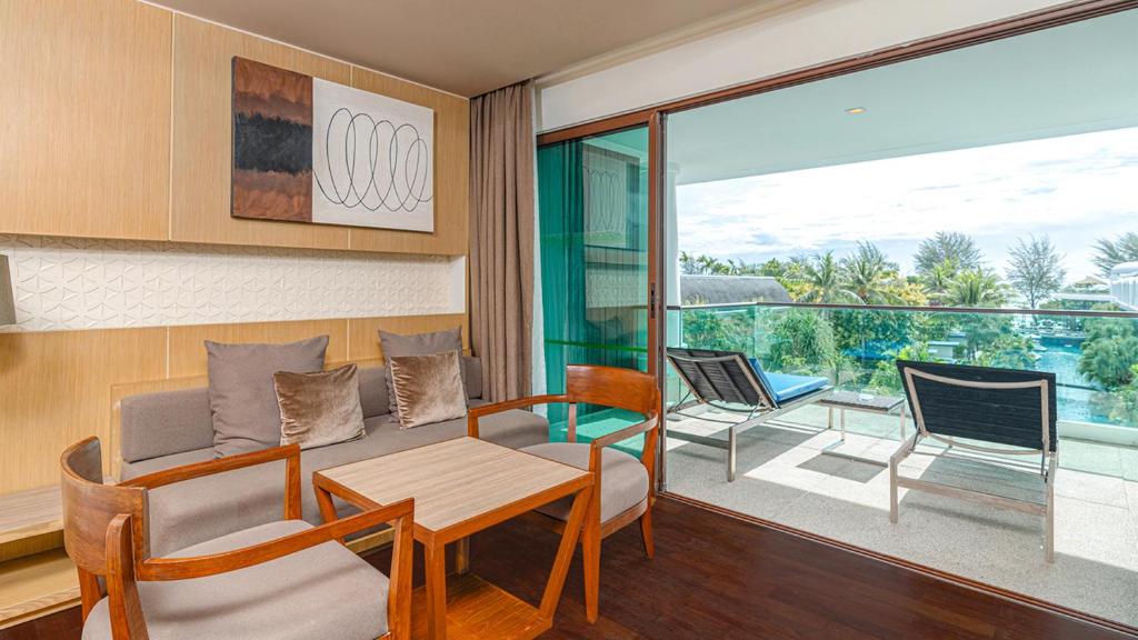 Phuket Graceland Resort and Spa - 14