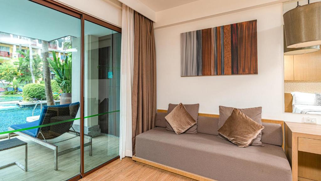 Phuket Graceland Resort and Spa - 9