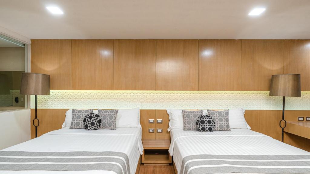 Phuket Graceland Resort and Spa - 10