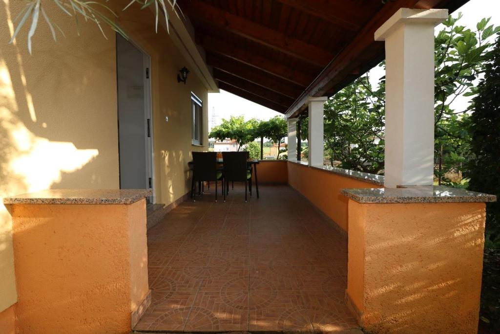 Balkón nebo terasa v ubytování Bungalow Melisa 7