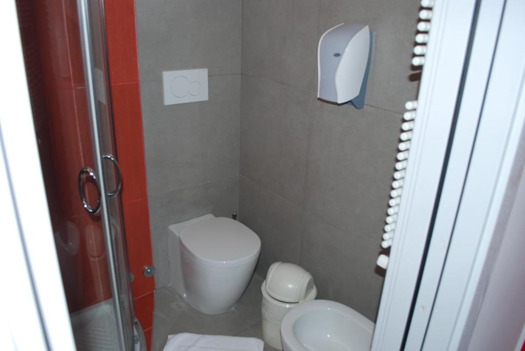 Un baño de Hotel San Geremia