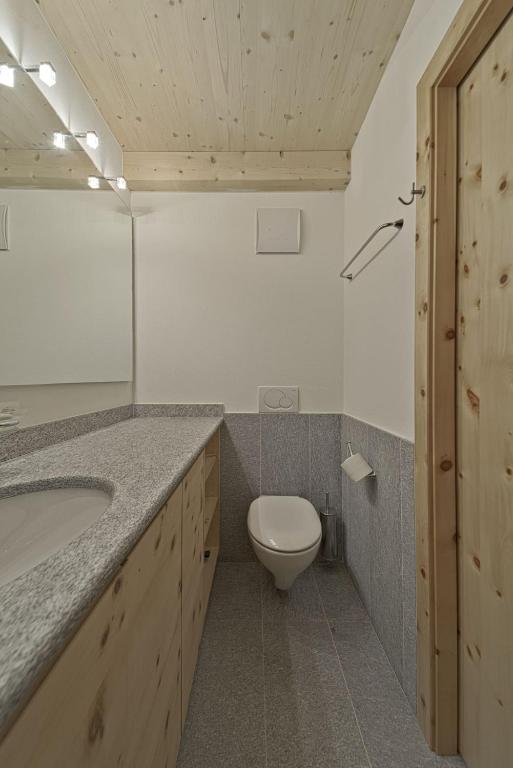 Koupelna v ubytování Chesa Piz Chalchagn - Pontresina