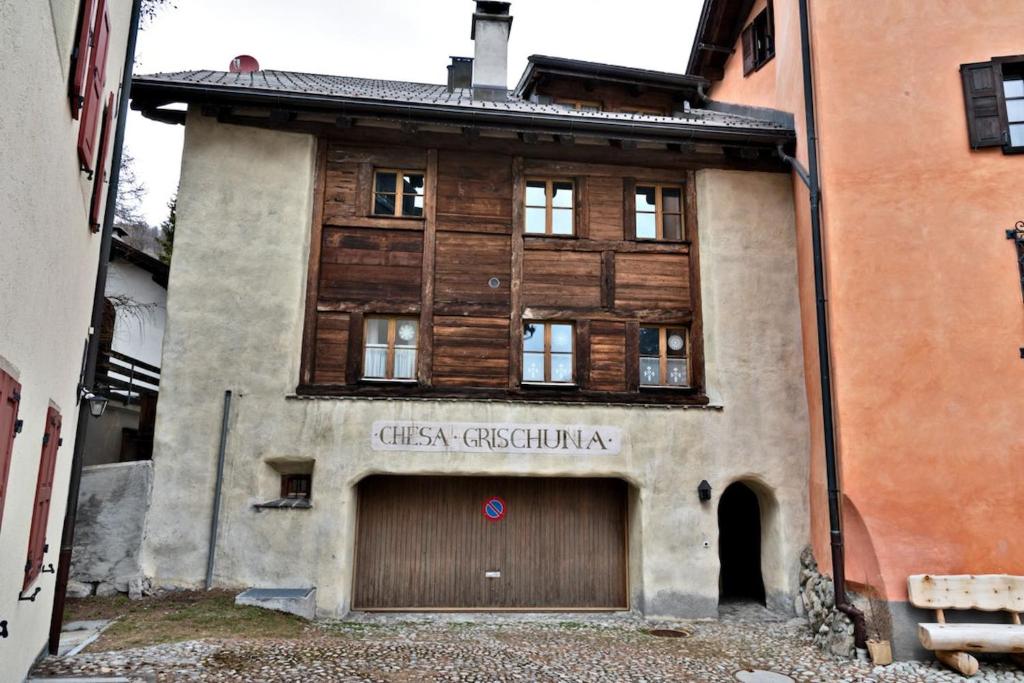 Budova, kde se apartmán nachází