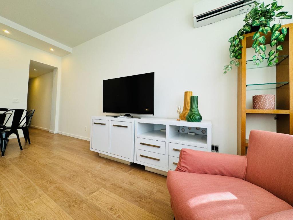 Фотография из галереи Ipanema novo, amplo 3 quartos - BestHostRio в Рио-де-Жанейро