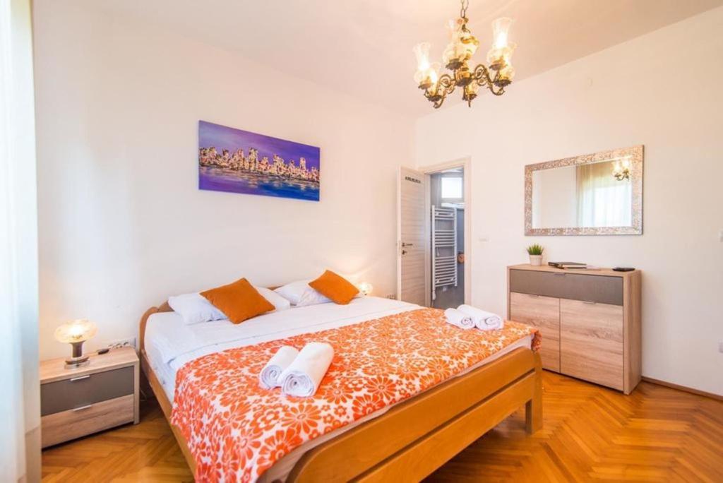 Postel nebo postele na pokoji v ubytování Villa Amalija - Apartment Amy