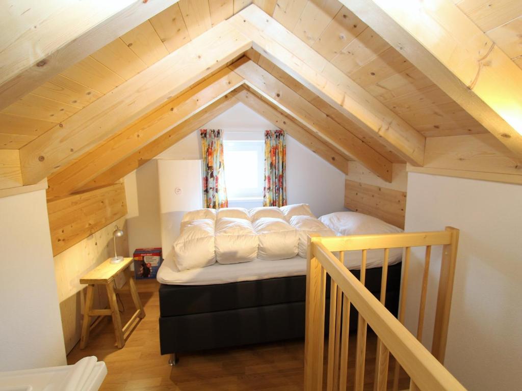 Posteľ alebo postele v izbe v ubytovaní Luxurious Chalet in Kötschach-Mauthen near Ski Area