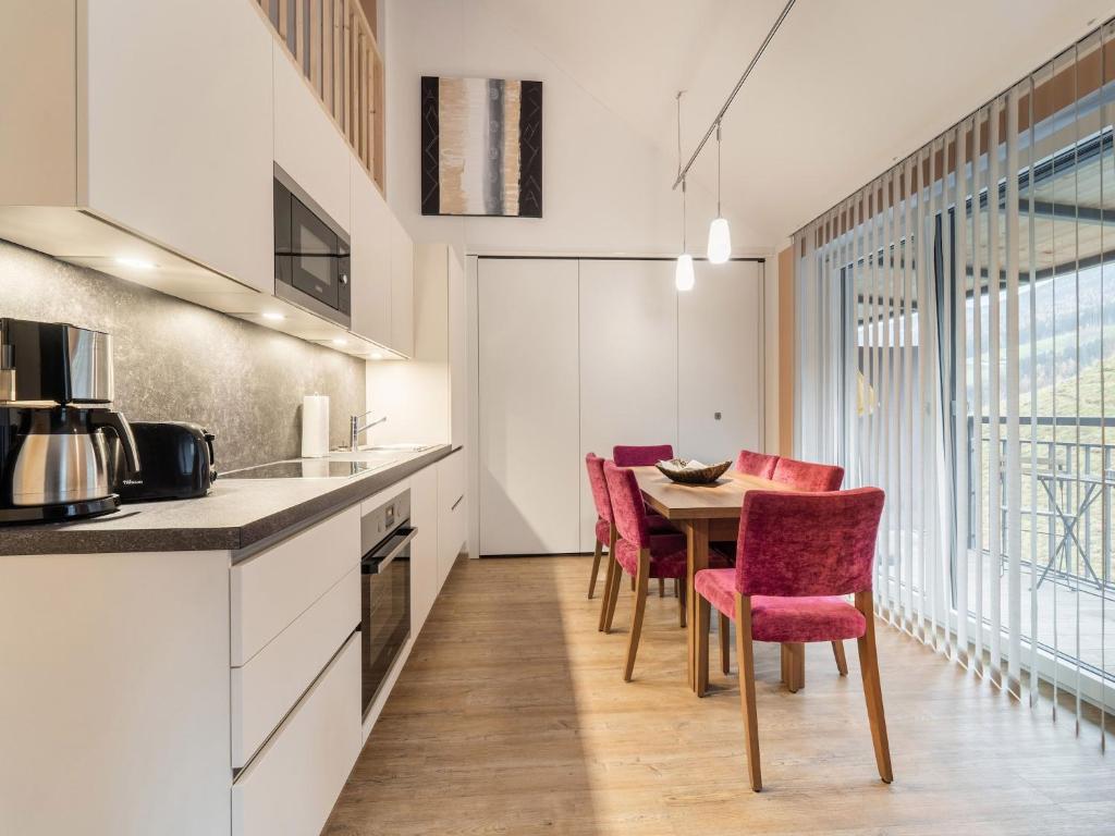 Fotografie z fotogalerie ubytování Large Apartment in Sankt Georgen with Balcony v destinaci Fürstau