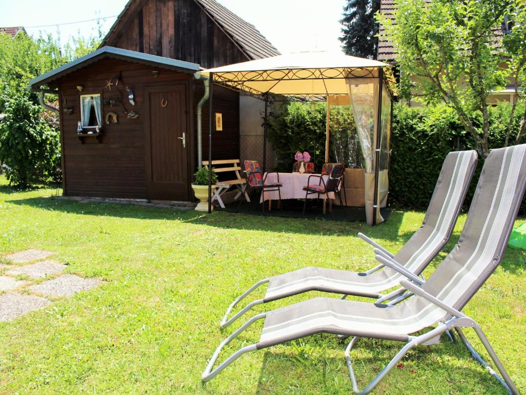 Zahrada ubytování Modern apartment with garden near the Petzen ski area in Eberndorf Carinthia