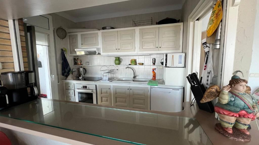 Kuchyňa alebo kuchynka v ubytovaní Apartamento Casa Linda con vistas espectaculares AV-40