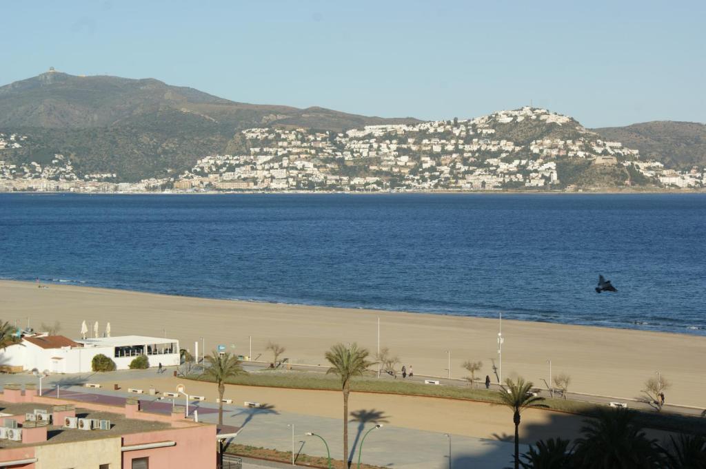 Bonito apartamento vista mar AV-25