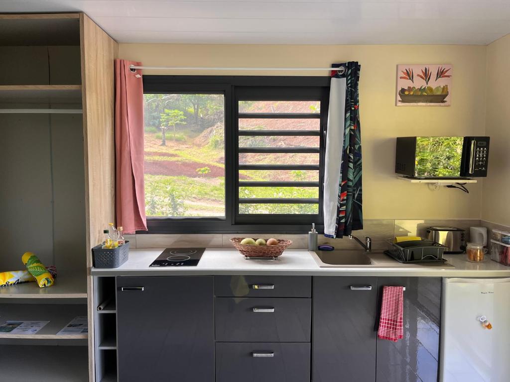 Kuchyň nebo kuchyňský kout v ubytování Tuna House