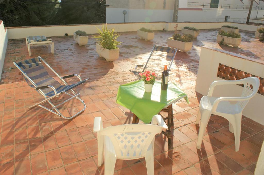 Patio alebo iná vonkajšia časť ubytovania Apartamento Canyelles Petites Roses AV-38