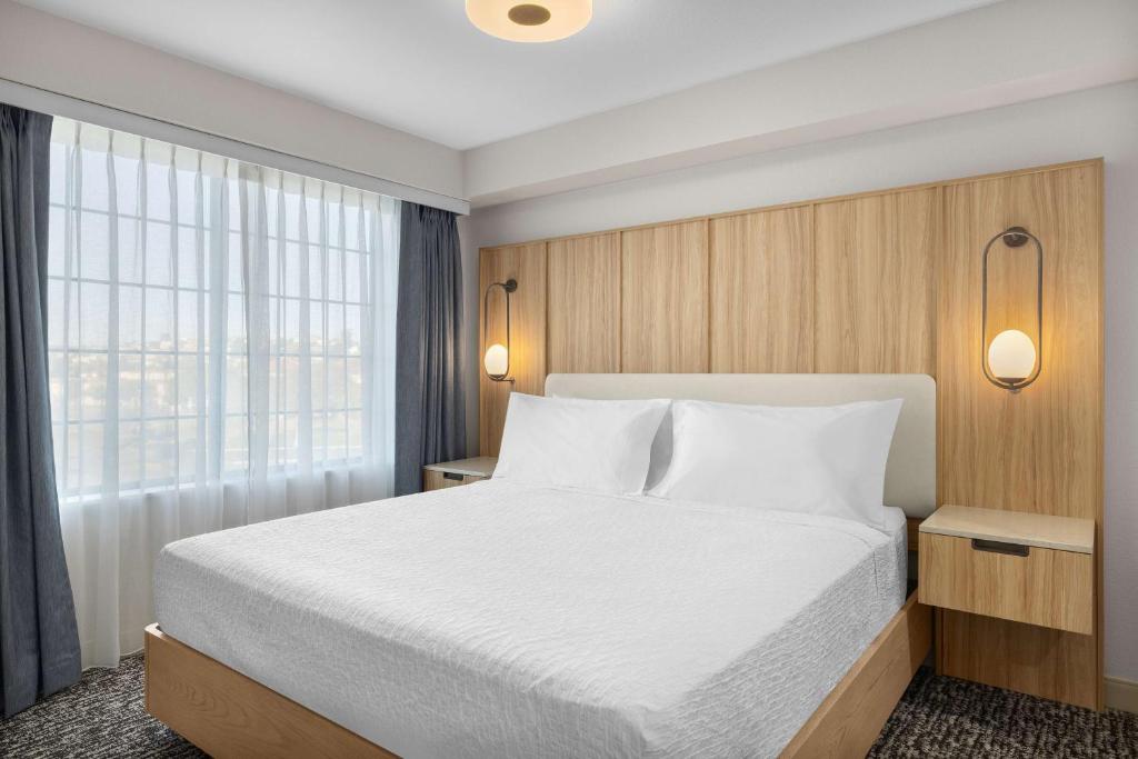 Homewood Suites by Hilton San Diego Airport-Liberty Station - King Studio - Accès à La Mobilité / Non-fumeur