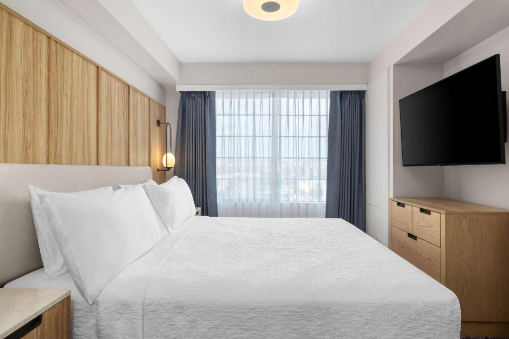 Homewood Suites by Hilton San Diego Airport-Liberty Station - King Suite - Accès En Audition / Non-fumeur