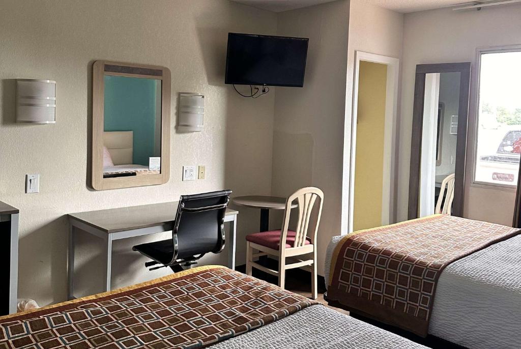 Howard Johnson by Wyndham Clarksville Tennessee - Habitación Con 2 Camas Grandes - No Fumadores