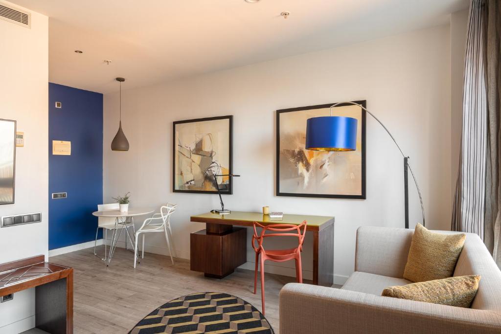 Naitly Barcelona Poblenou - Resim 16