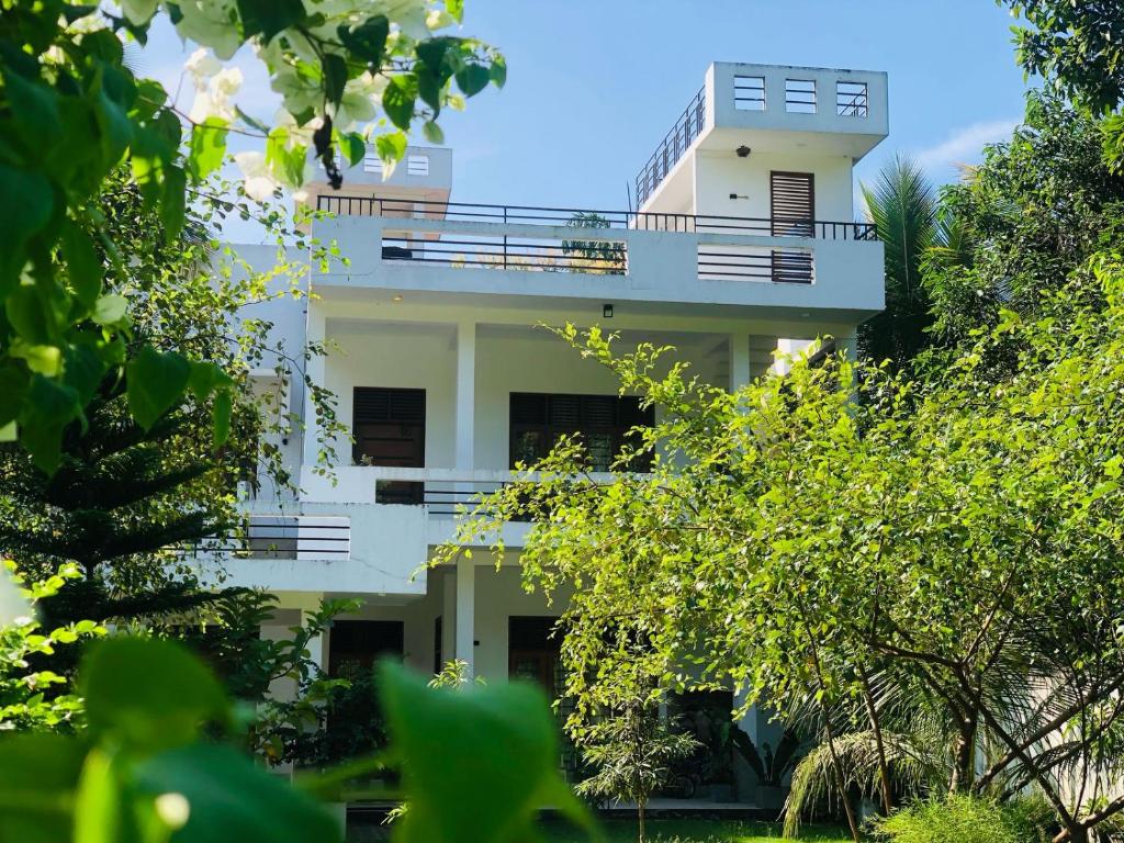Zahrada ubytování White Square Home-stay