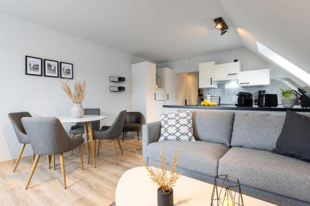 Kuchyň nebo kuchyňský kout v ubytování Appartement Tina Kieler Straße 16a APPARTO Grömitz