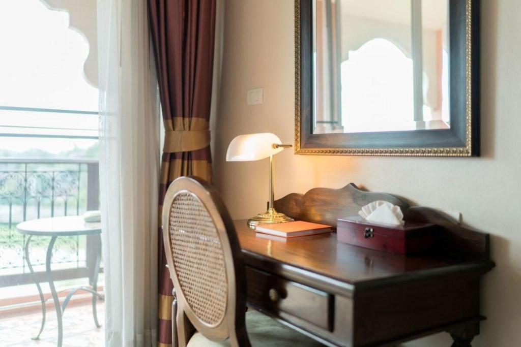 SHEIK ISTANA HOTEL CHIANGMAl - Resim 39