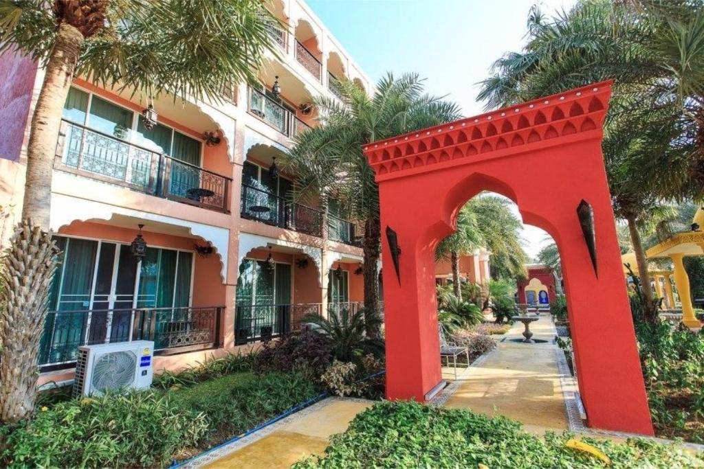 SHEIK ISTANA HOTEL CHIANGMAl - Resim 31