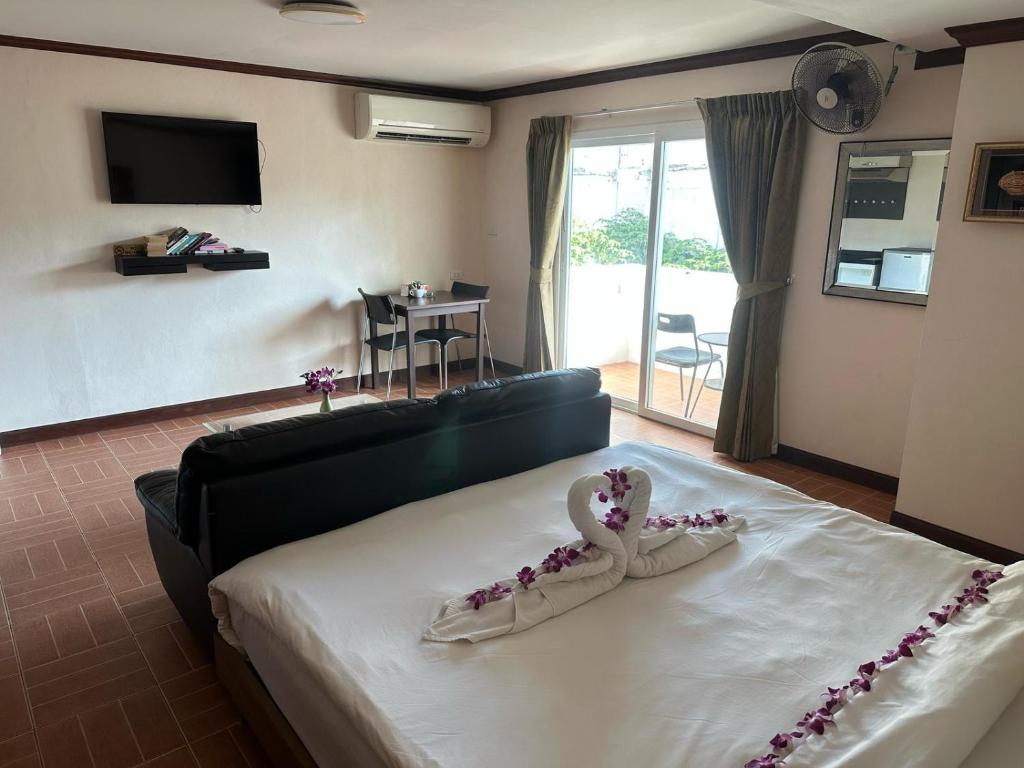 Taj Palace Hotel Patong Beach - Resim 18