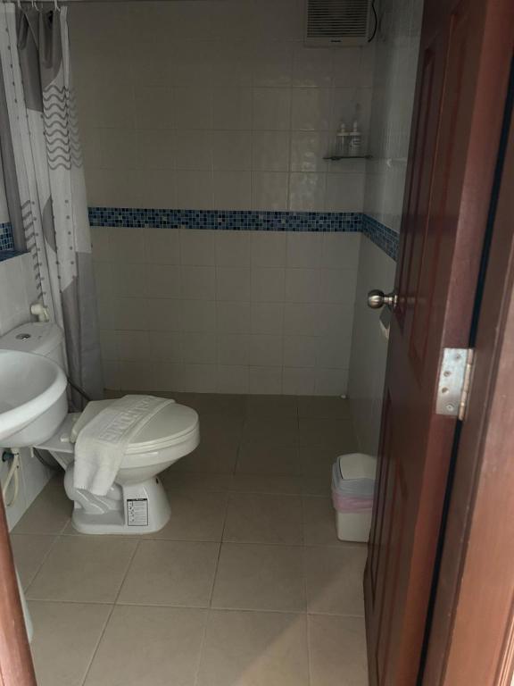 Taj Palace Hotel Patong Beach - Resim 12