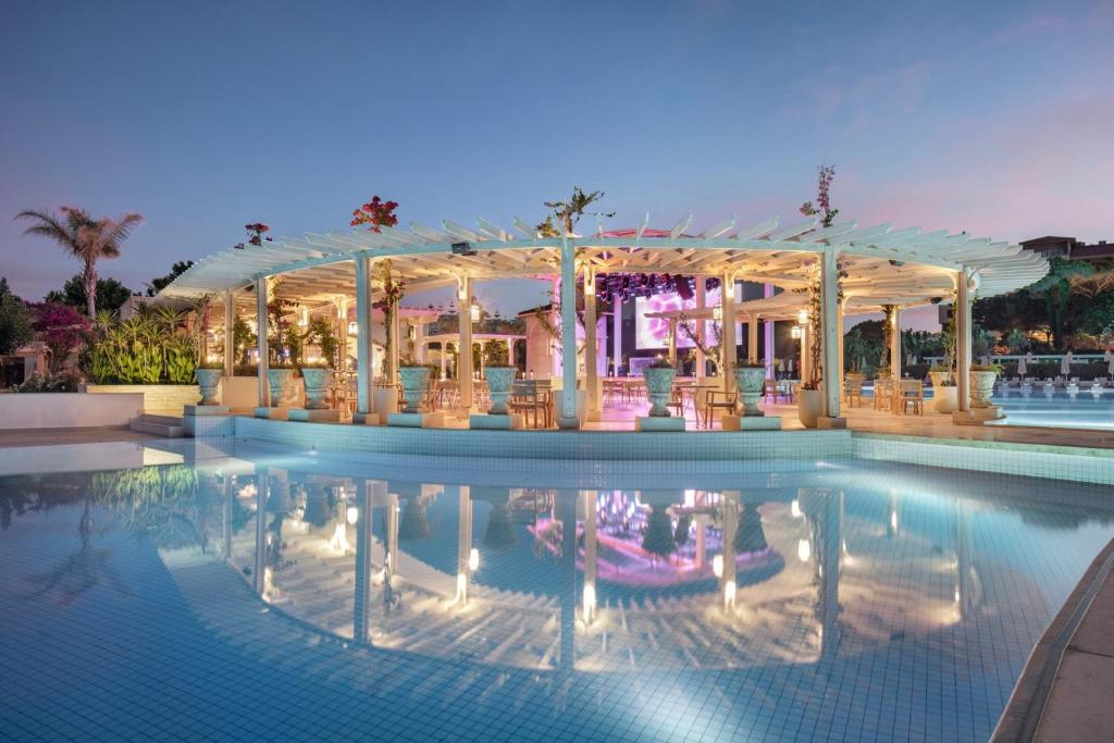لابی و فضای عمومی Ela Excellence Resort Belek - تصویر ۵