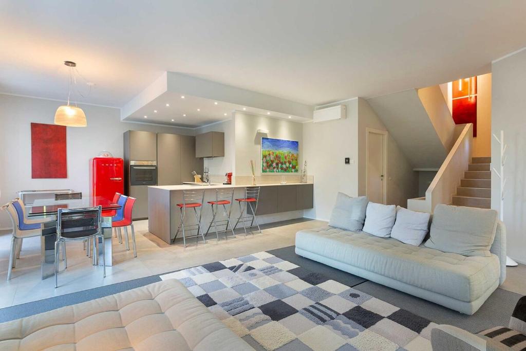 A kitchen or kitchenette at Pretty home in a resort with pool! - Casa Aurora