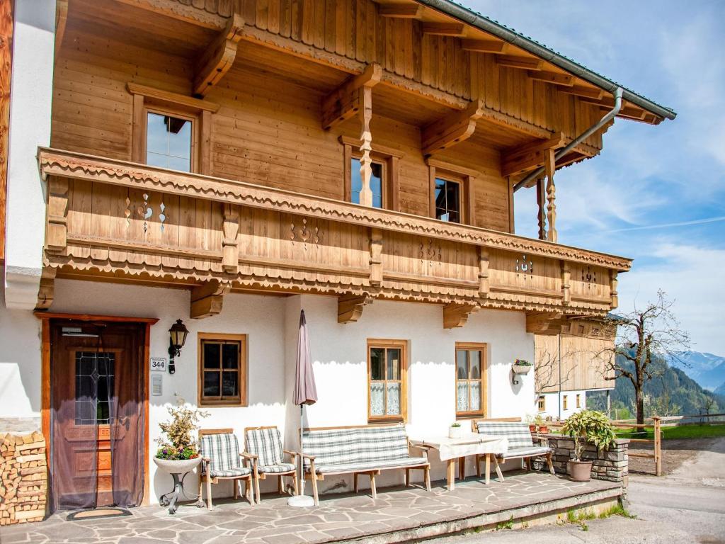 Fotografia z galérie ubytovania Apartment in Hainzenberg in a ski area v destinácii Hainzenberg