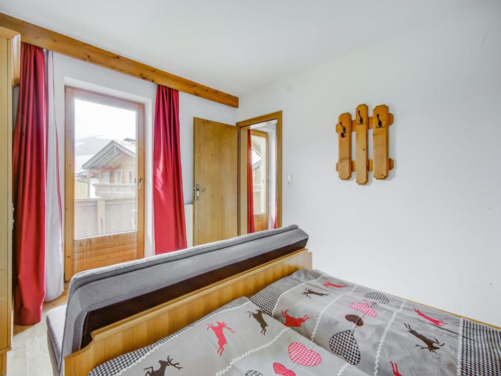 Fotografia z galérie ubytovania Apartment in Hainzenberg in a ski area v destinácii Hainzenberg