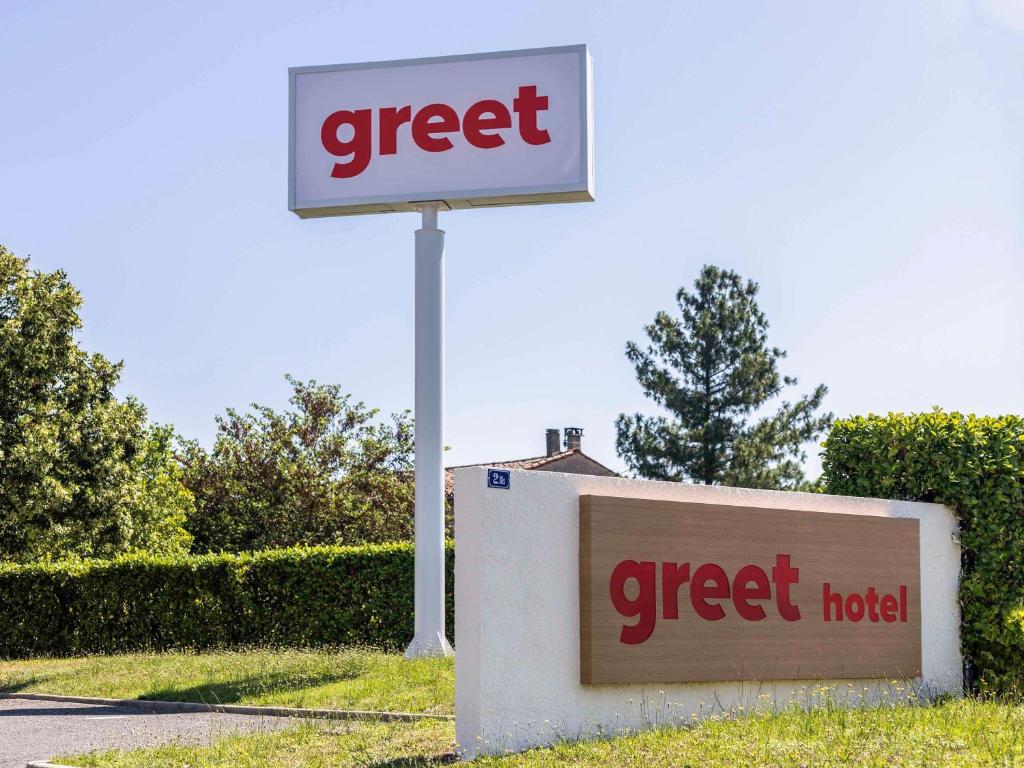 Fotografie z fotogalerie ubytování Greet Hôtel Castres Saix v destinaci Saix